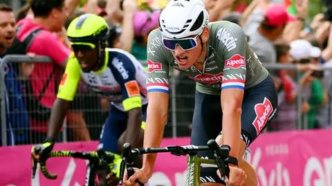 Faworyt inauguracyjnego etapu Giro d'Italia nie zawiódł. Wielkie emocje przed metą