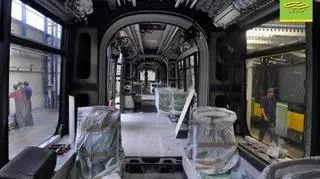 Pierwszy tramwaj trafił do MPK na testy w kwietniu 2011 roku