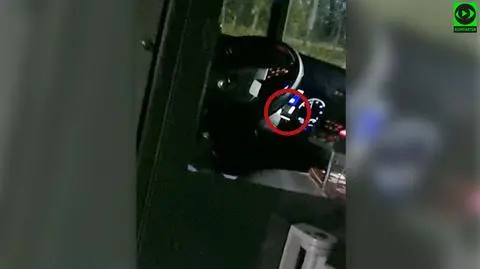 Kierowca autobusu oglądał film w trakcie jazdy