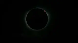 "Jak na innej planecie". Tu Księżyc "zjadł" całe Słońce