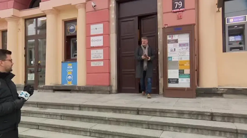 wąsik 2