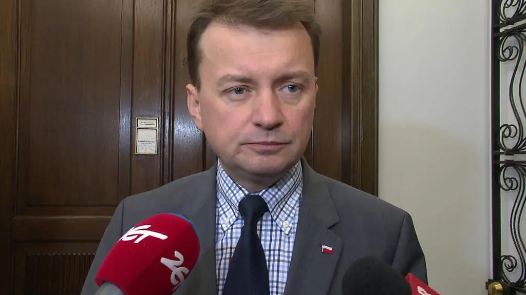 Błaszczak: o umarłych dobrze albo wcale