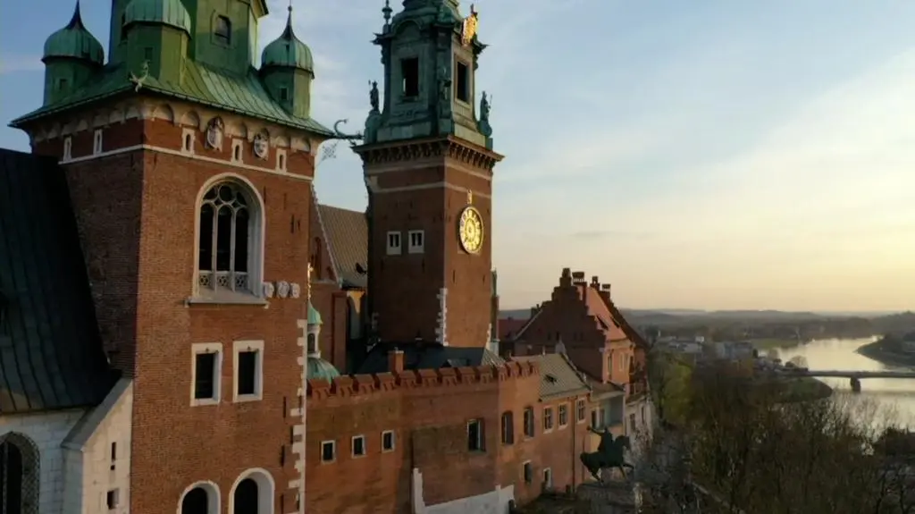 Zabrzmiał Dzwon Zygmunt. Na znak solidarności z Notre Dame