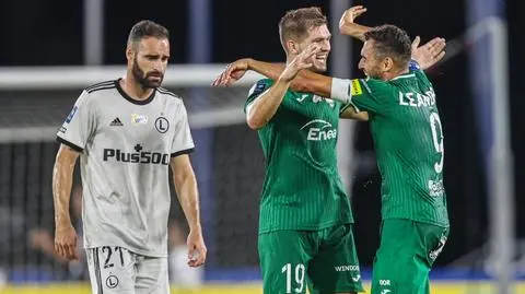 Trzy czerwone kartki i cztery gole. Legia zawstydzona w Radomiu