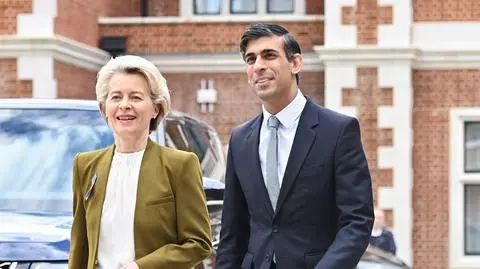 Sunak i von der Leyen ogłaszają "decydujący przełom". Co przewidują ramy windsorskie?