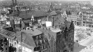 Widok z wieży Ratusza, 1945-1947