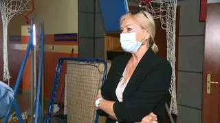 Dyrektorka Danuta Mikołajczak zarządziła ewakuację hali w ostatniej chwili