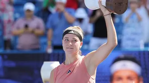 Trudne zadanie przed Fręch. O sile jej rywalki przekonała się Świątek