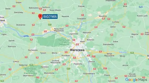 Radzymin: motocykl z trzema nastolatkami uderzył w drzewo