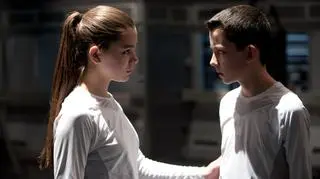 Hailee Steinfeld i Asa Butterfield