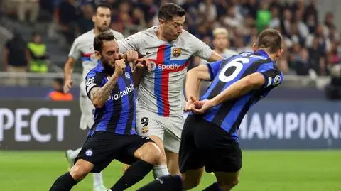 "Osaczony, wyłączony". Hiszpanie bezlitośni dla Lewandowskiego