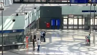 Dziewczynka pojechała taksówką na dworzec Łódź Fabryczna, tam wsiadła do pociągu