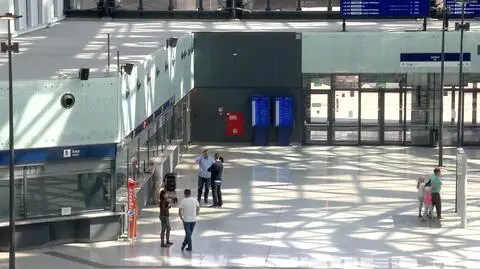 Dziewczynka pojechała taksówką na dworzec Łódź Fabryczna, tam wsiadła do pociągu