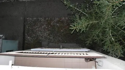 Dwóch mężczyzn wyrzuciło znajomego przez balkon 