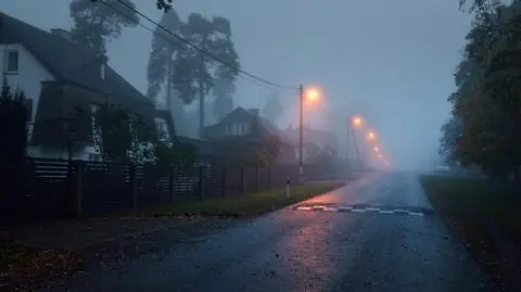 Mglista i chłodna noc, miejscami możliwa jest mżawka