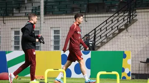 Pierwszy trening w Hanowerze za Polakami. Lewandowski tylko pozdrowił kibiców