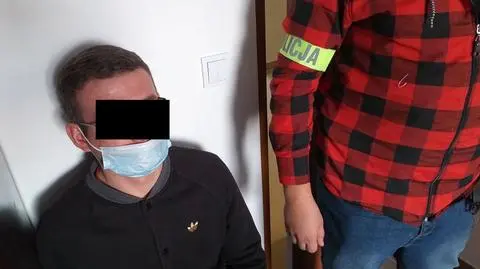 "Przyniósł z kuchni nóż i ugodził w okolice brzucha".  27-latek przyznał się do zabójstwa 65-latka
