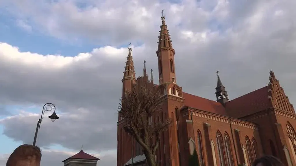 Czym proboszcz podpadł mieszkańcom?