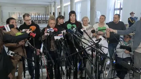 PROTEST OSOB Z NIEPELNOSPRAWNOSCIA