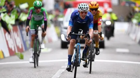 Przedostatni etap w Alpach dla Muehlbergera. Brytyjczyk blisko końcowego triumfu