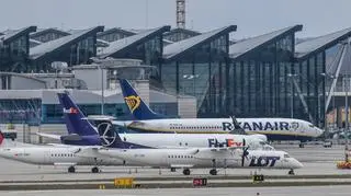 W Polsce Ryanair korzysta z 13 lotnisk; sześć z nich to bazy, w których ma 42 samoloty