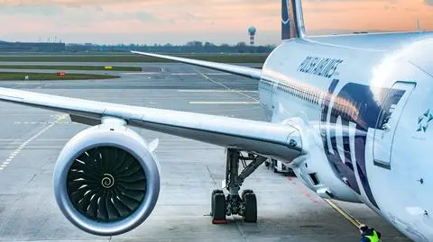 Więcej pieniędzy dla LOT-u. Przewoźnik zawarł umowę z bankiem