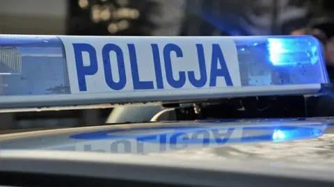 Kierował samochodem i pił piwo. Relacjonował to w sieci