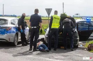 Auto zostało zatrzymane w okolicach Brzezimierza