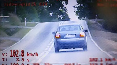 Pijany i bez prawa jazdy uciekał przed policjantami
