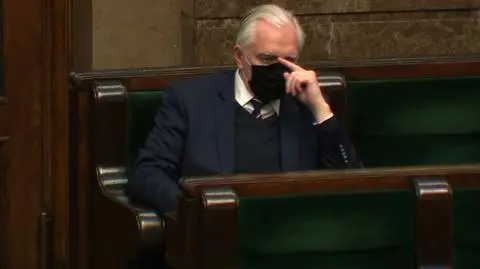 "Nie wiem, czy Gowin to rozumie, ale Kaczyński rozpoczął budowę większości w parlamencie bez Gowina"
