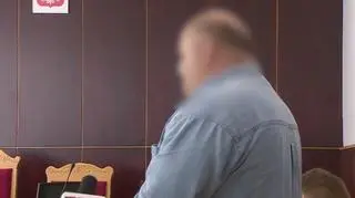 Robili "selfie" z ciałem Ewy Tylman. Tłumaczyli, że to przez "odpadniętą stopę"