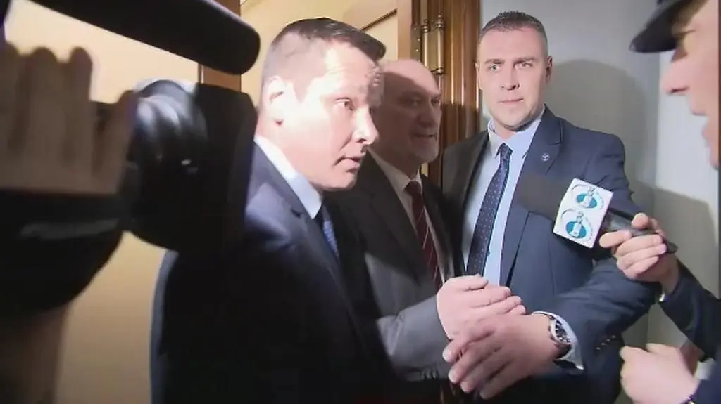 Macierewicz nie skomentował konferencji prokuratury