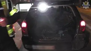 Policjanci złapali mężczynę po pościgu