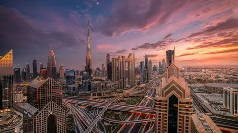 dubaj shutterstock_2013368732