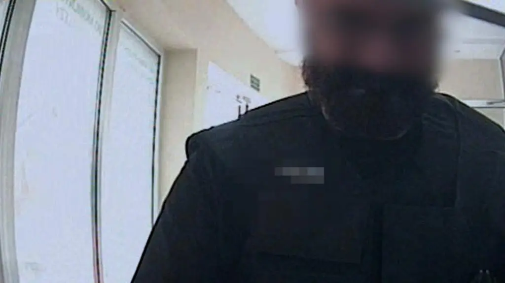 Nowe dokumenty i nowi świadkowie. Sekrety skoku stulecia o 20:00 w TVN24