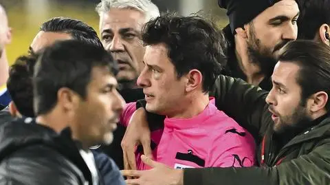 Pobity sędzia z poruszającym wyznaniem do asystentów. "Nie mogę tak dalej żyć"