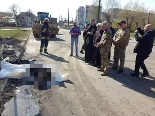 Kardynał Krajewski w Borodziance na drodze krzyżowej