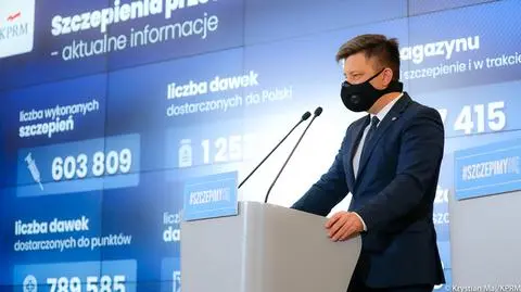 Michał Dworczyk wyjaśnia, ile wolnych miejsc na szczepienia zostało w Polsce