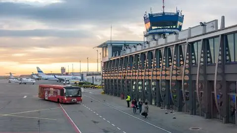 "Sporo rejsów jest opóźnionych". Czego powinni spodziewać się pasażerowie