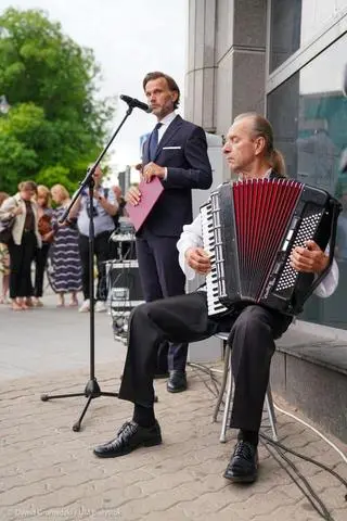 Odbył się krótki koncert