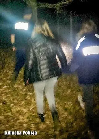 Dziewczyny były przestraszone i zmarznięte