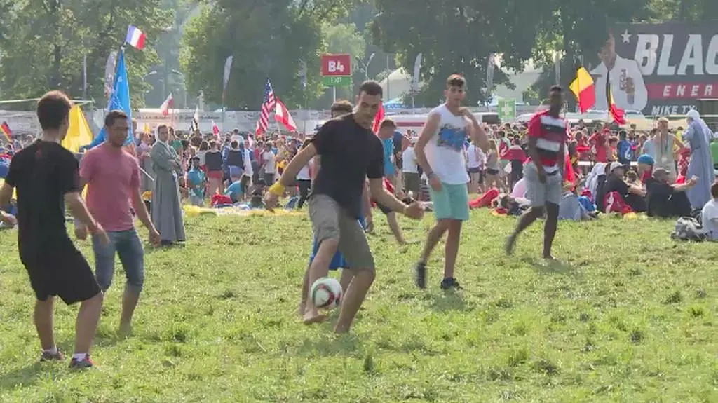 Taniec, sport i wielka radość na krakowskich Błoniach