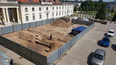 W tym roku badają fragment dziedzińca zajmujący 500 metrów kwadratowych