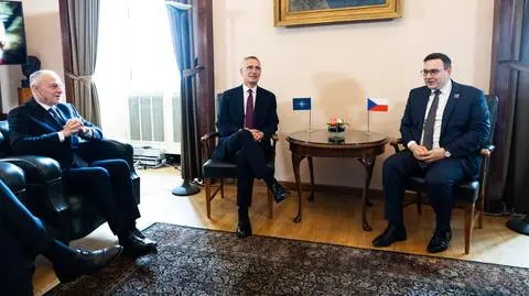 Jens Stoltenberg i minister spraw zagranicznych Czech Jan Lipavsky