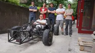 Bolid ma mieć 240 kg i przyspieszenie do 100 km/h w mniej niż 4 sekundy