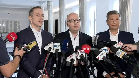 Posłowie PO-KO o nowych ustaleniach ws. lotów Kuchcińskiego
