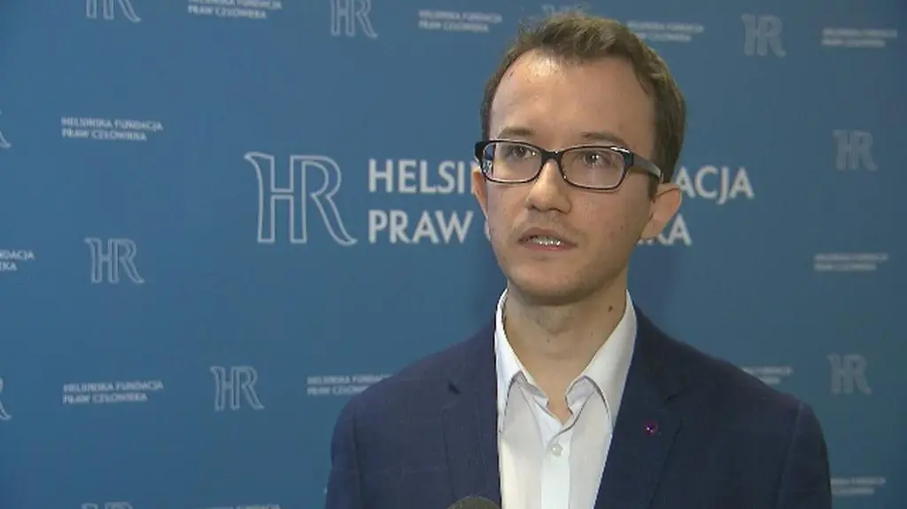 Prawnik Helsińskiej Fundacji Praw Człowieka Marcin Szwed uzyskał i udostępnił dokumenty z umorzonego postępowania