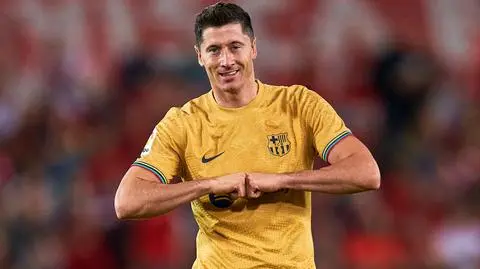 Prezes Bayernu pogratulował Lewandowskiemu. "Nagroda jak najbardziej zasłużona"