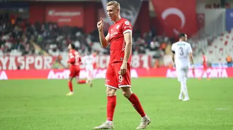 Gol Polaka pogrążył byłego selekcjonera