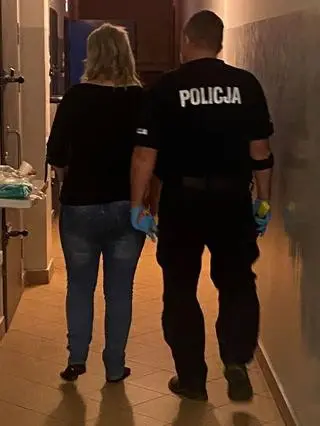 Kobieta została zatrzymana przez policję za atak na staruszkę